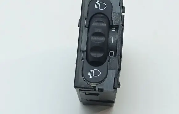 Mercedes-Benz Citan W415 Headlight level height control switch 8200379685 7700841235