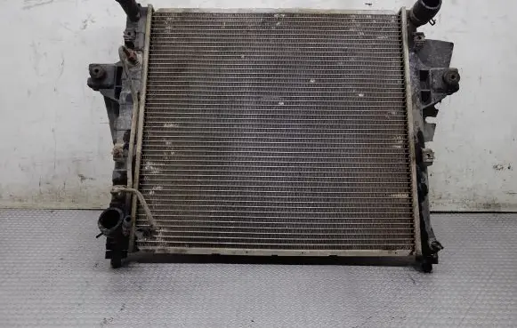 Jeep Grand Cherokee (WJ) Coolant radiator