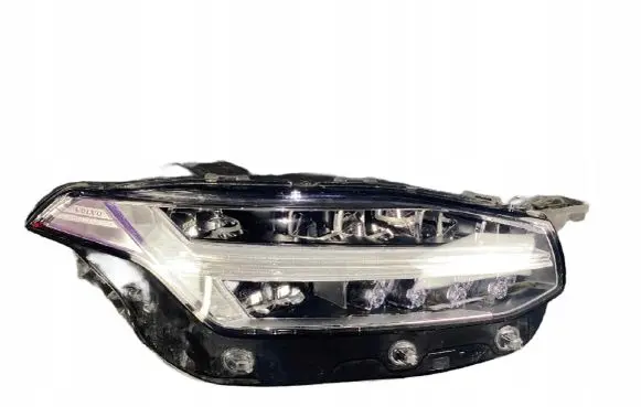 Volvo XC90 Headlight/headlamp 31655159