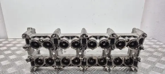 Mercedes-Benz C W204 Engine head R6110160504 15406134