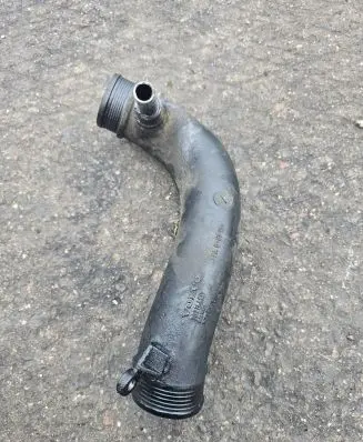 Volvo XC90 Intercooler hose/pipe 30714480
