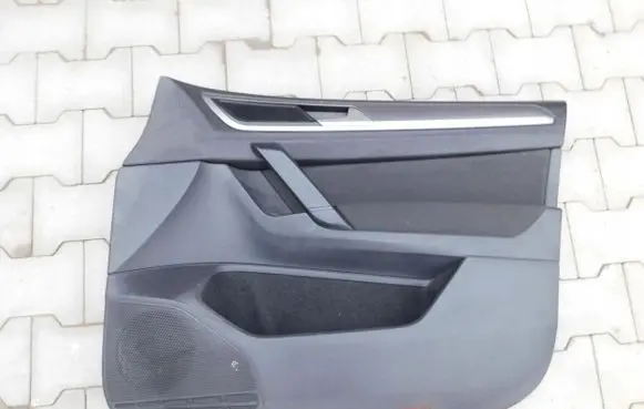 Volkswagen Golf VII Front door card panel trim