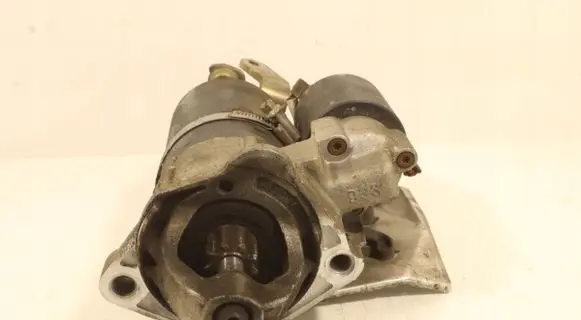 Volkswagen PASSAT B5.5 Starter motor 1005821933
