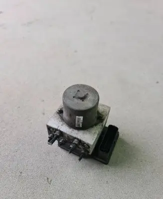 Volkswagen Tiguan ABS Pump 5N0614517M 54085112F 16132015