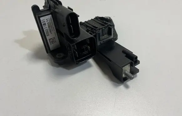 BMW 4 F32 F33 Current control relay 9356159 9296153
