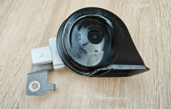 BMW 4 G22 G23 G24 G26 Horn signal 7492208
