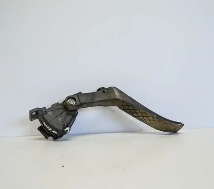 Volkswagen Touareg I Accelerator throttle pedal 7L6723507A