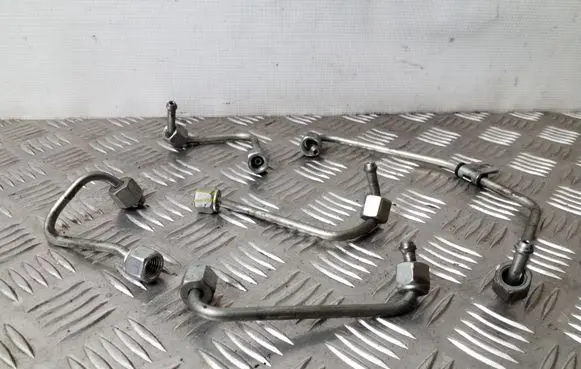 Opel Astra K Fuel injector supply line/pipe 