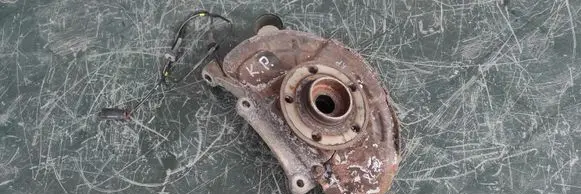 Volvo XC70 Front wheel hub