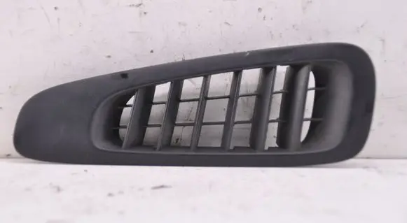 Mercedes-Benz Vito Viano W639 Dashboard air vent grill cover trim A6398310060