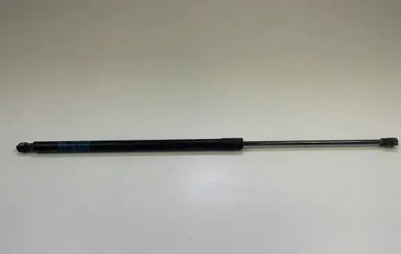 Opel Mokka X Tailgate strut 