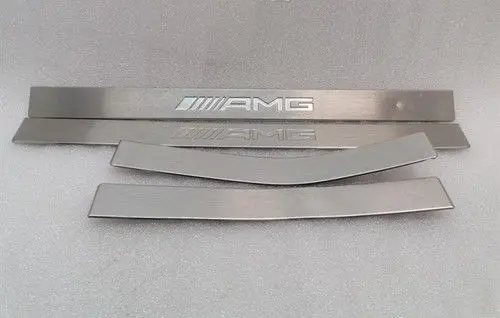 Mercedes-Benz E W212 Front door trim (molding) A2126862936