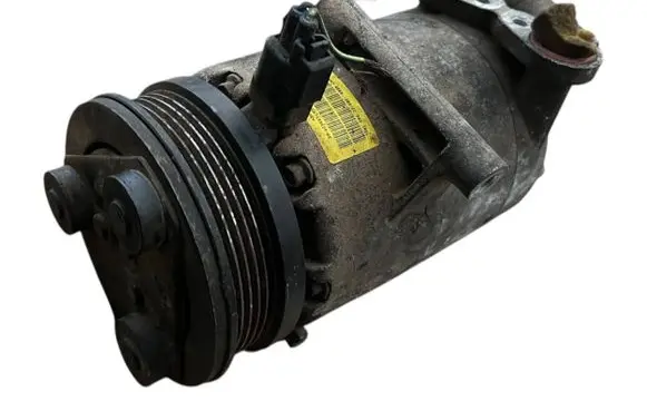 Ford Focus Air conditioning (A/C) compressor (pump) 3M5H19D629RE