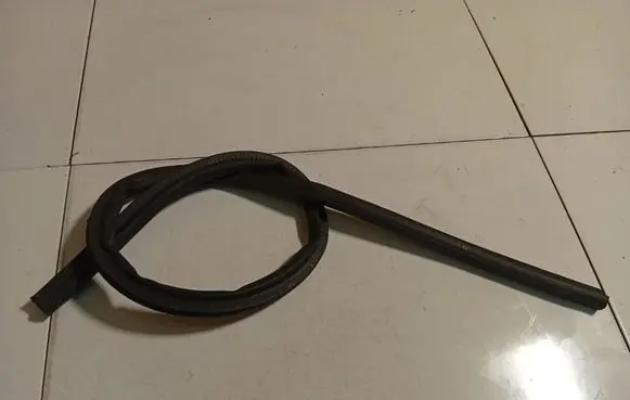 Opel Insignia A Engine compartment rubber