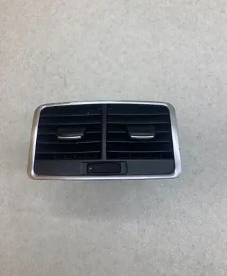 Audi A6 S6 C6 4F Rear air vent grill 4F0819203C