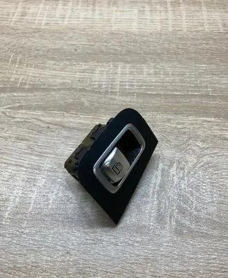 Mercedes-Benz C W205 Electric window control switch A2057200848 2472193