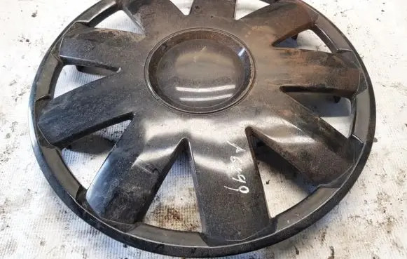 Ford Focus R14 wheel hub/cap/trim 3398481910 76761