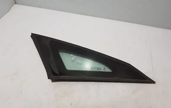 Citroen C4 III e-C4 Rear side window 9832918480