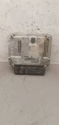 Iveco Daily 4th gen Engine control unit/module 0281012193 504121602 0144733