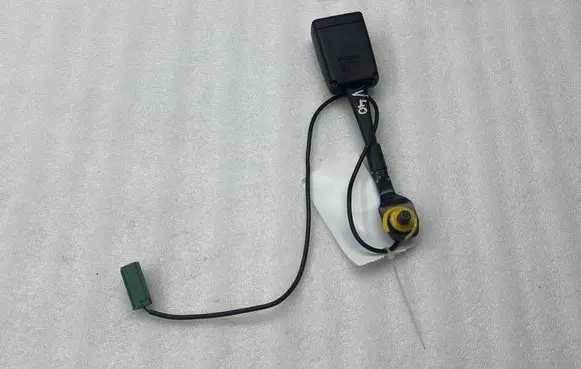Volvo V40 Front seatbelt buckle 8632604