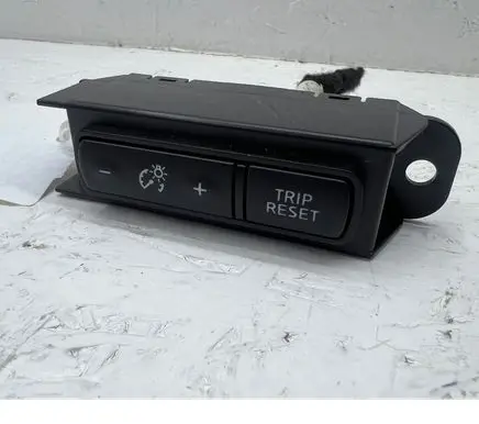 Nissan Leaf II (ZE1) Interior lighting switch 80516C