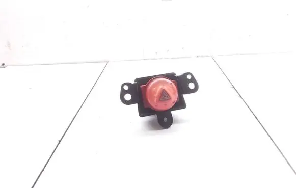 Nissan Almera Tino Hazard light switch 06016 NILES06016