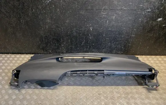 Toyota Prius (XW30) Dashboard 5541047090