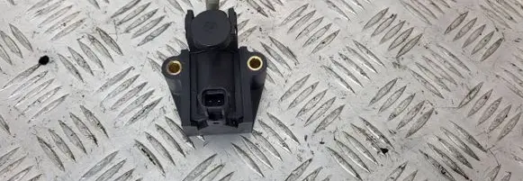 Mitsubishi L200 Valve vacuum 