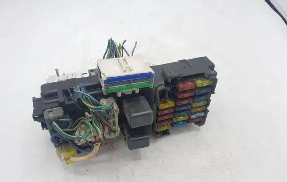 Mitsubishi Pajero Fuse module 5E294729