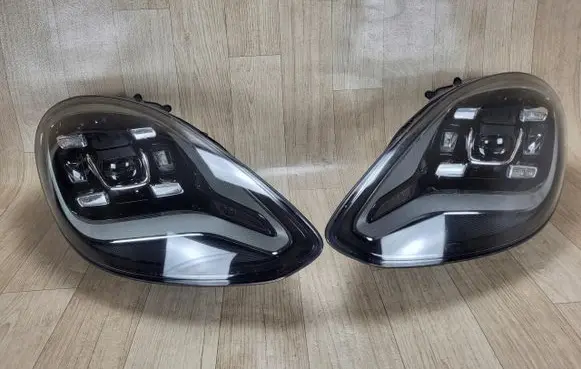 Porsche Panamera (971) Headlights/headlamps set 971941043L 971941044L