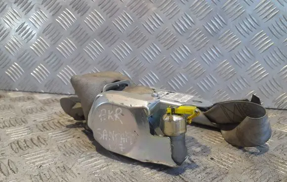 Hyundai Santa Fe Front seatbelt 888702B200