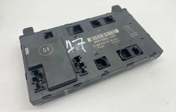 Mercedes-Benz CLK A209 C209 Door control unit/module 2098202026