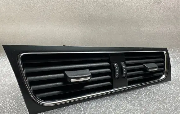Audi A4 S4 B8 8K Dash center air vent grill 8T1820951C 90098790