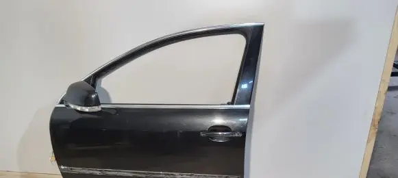 Volkswagen Phaeton Front door