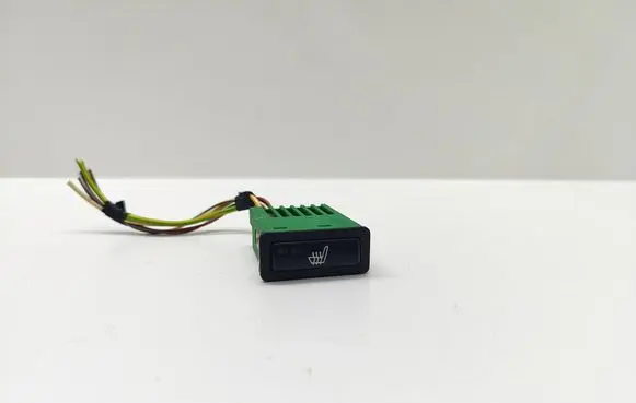 BMW 5 E60 E61 Seat heating switch 8381303 61318381303