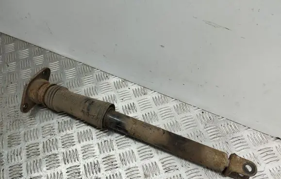 KIA Sportage Rear shock absorber/damper 553113U010