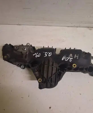 Audi A4 S4 B7 8E 8H Intake manifold 53818