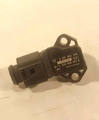 Audi A6 S6 C6 4F Air pressure sensor 038906051B 0281002399