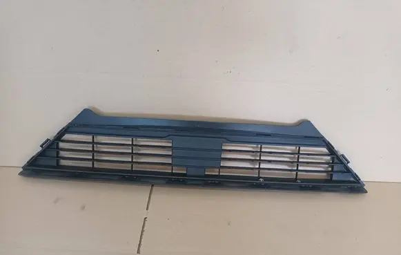 Ford Fiesta Front bumper lower grill H1BB17K945D1