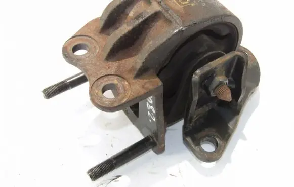 Hyundai Santa Fe Engine mount bracket