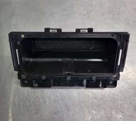 Audi A6 S6 C7 4G Car ashtray 4G0864131