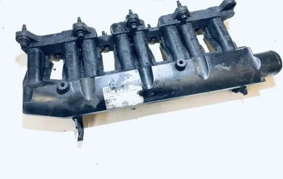 Ford Mondeo Mk III Intake manifold n8u4a