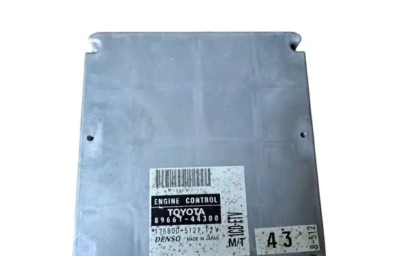 Toyota Avensis Verso Engine control unit/module 8966144300