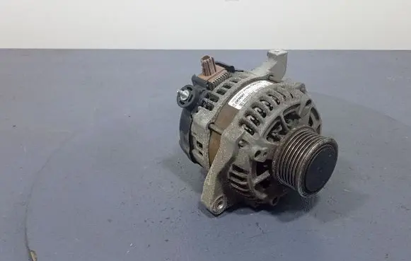 Toyota Auris E180 Generator/alternator 27060-ON100