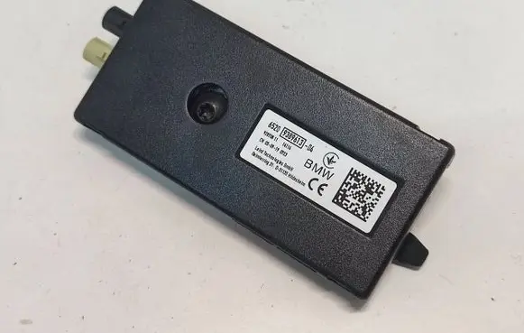 BMW X3 G01 Aerial antenna amplifier 9389613 65209389613