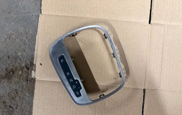 Audi A1 Gear shifter surround trim plastic 8P1713463A