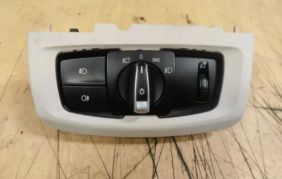 BMW X5 F15 Light switch 986581302 9865813