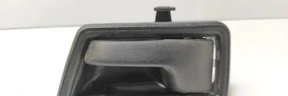 Volkswagen Jetta II Rear door interior handle 321837235A