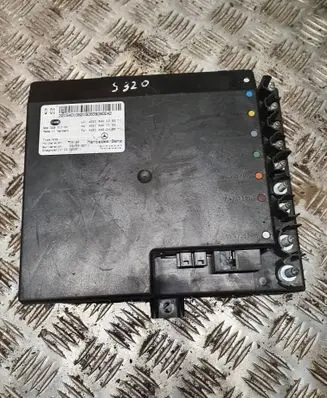 Mercedes-Benz S W221 Battery control module A2215401062 A2215457132 A2214420455