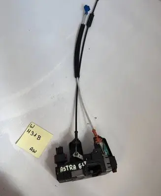Opel Astra G Rear door lock 24414131